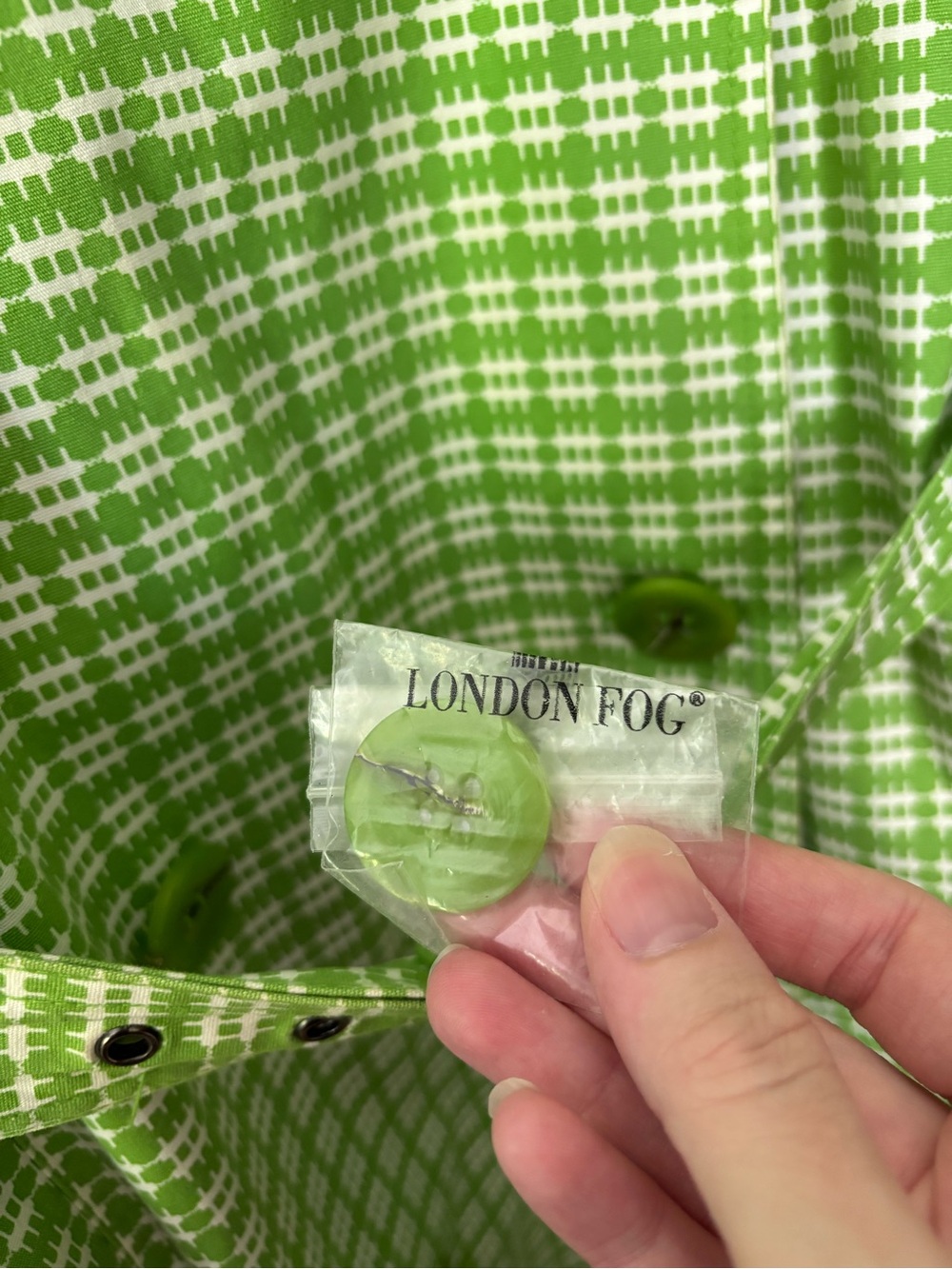 London Fog Lime Green & White Plaid Neon Bright Trench Coat Size L - HTF, EUC! - Picture 4 of 9